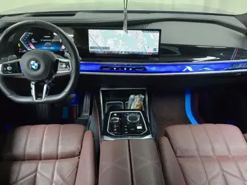 2025 BMW 7 серии с пробегом 17 546 км