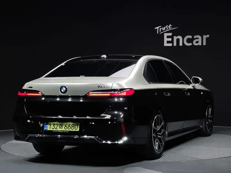 2025 BMW 7 серии с пробегом 5 871 км