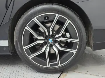 2025 BMW 7 серии с пробегом 8 375 км