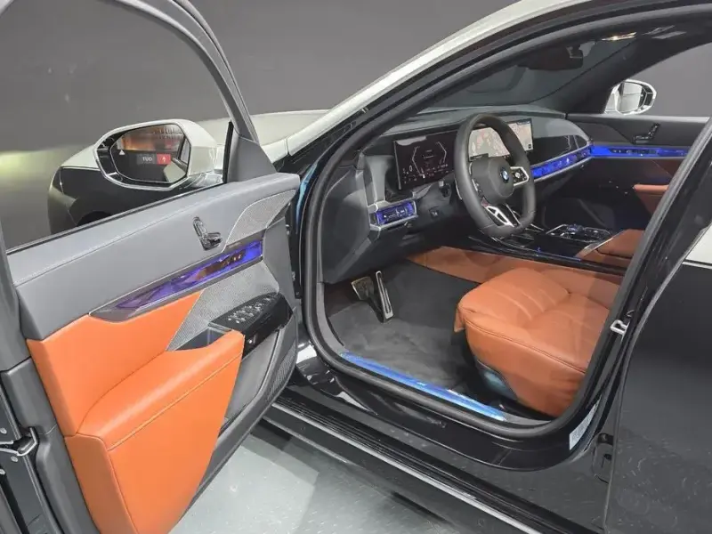 2025 BMW 7 серии с пробегом 5 871 км