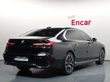 2025 BMW 7 серии с пробегом 15 398 км