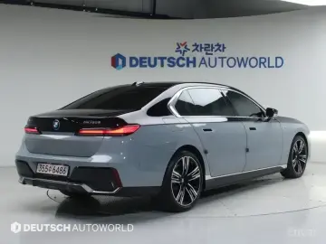 2023 BMW 7 серии с пробегом 33 953 км