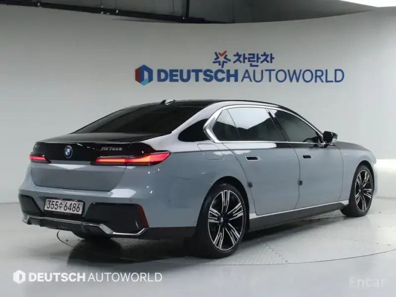 2023 BMW 7 серии с пробегом 33 953 км