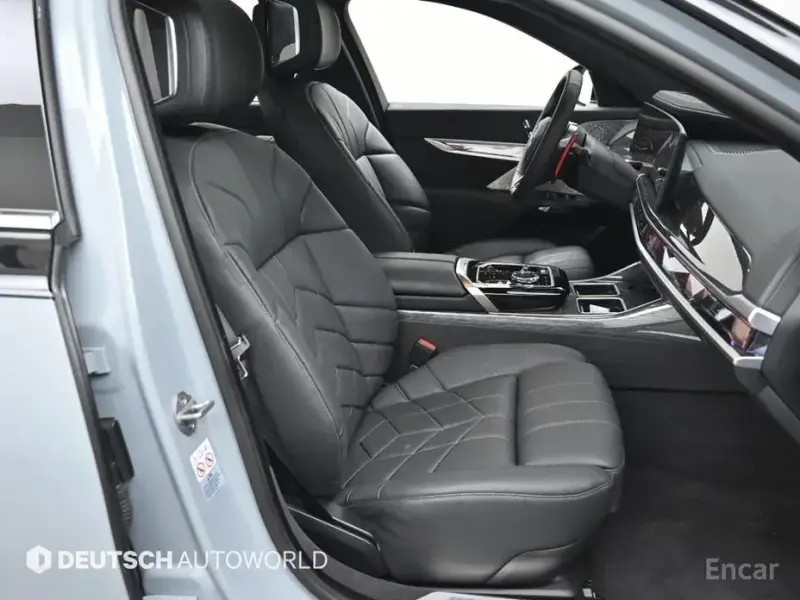 2023 BMW 7 серии с пробегом 33 953 км