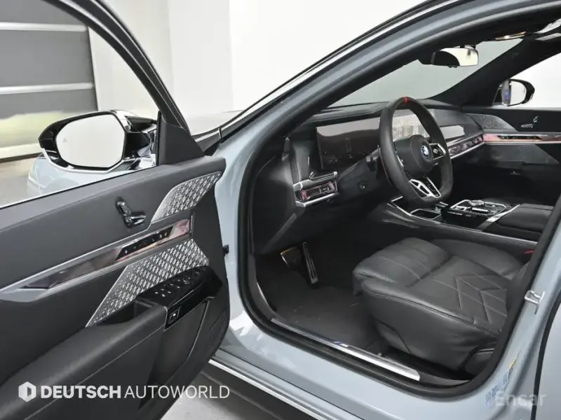 2023 BMW 7 серии с пробегом 33 953 км