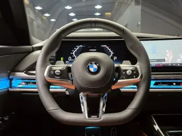 2025 BMW 7 серии с пробегом 16 241 км