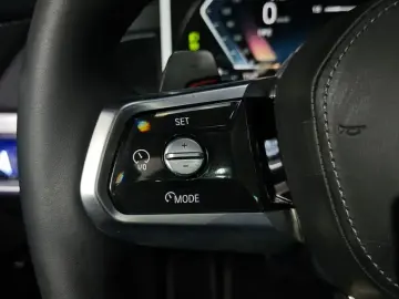 2025 BMW 7 серии с пробегом 9 142 км