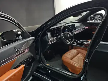 2024 BMW 7 серии с пробегом 36 652 км