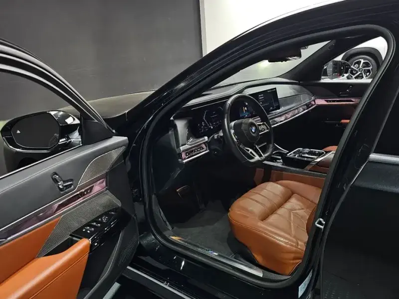 2024 BMW 7 серии с пробегом 36 652 км