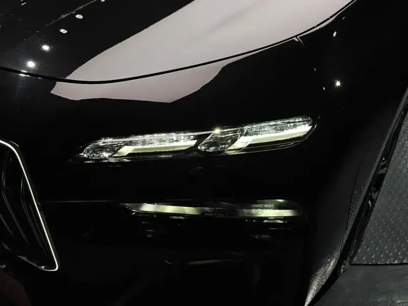 2024 BMW 7 серии с пробегом 36 652 км
