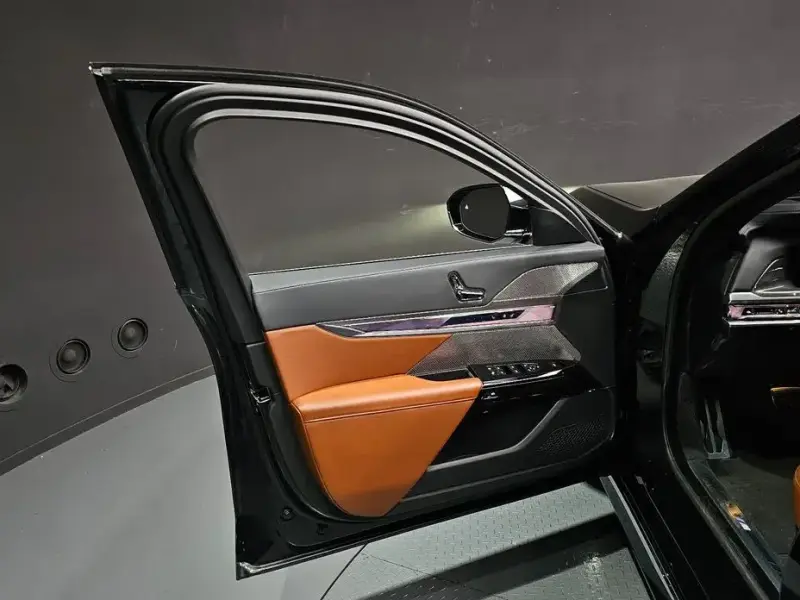 2024 BMW 7 серии с пробегом 36 652 км