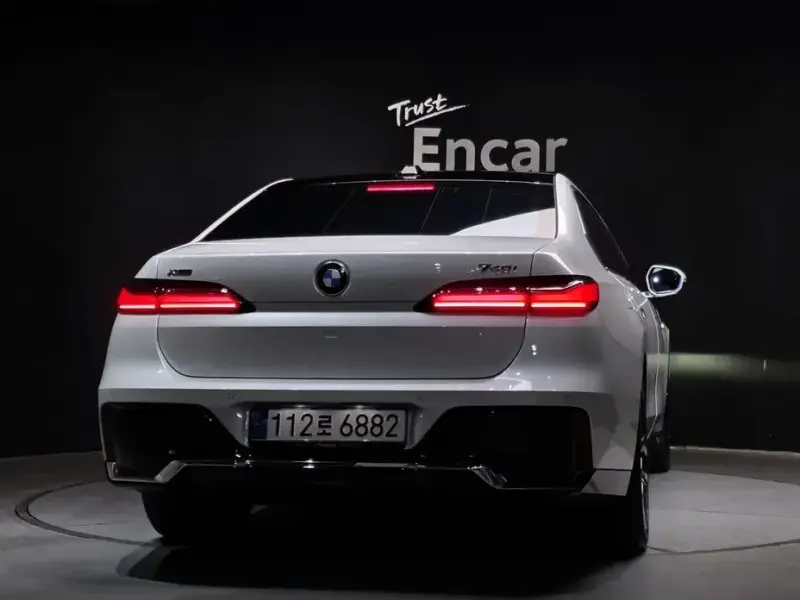 2023 BMW 7 серии с пробегом 15 167 км