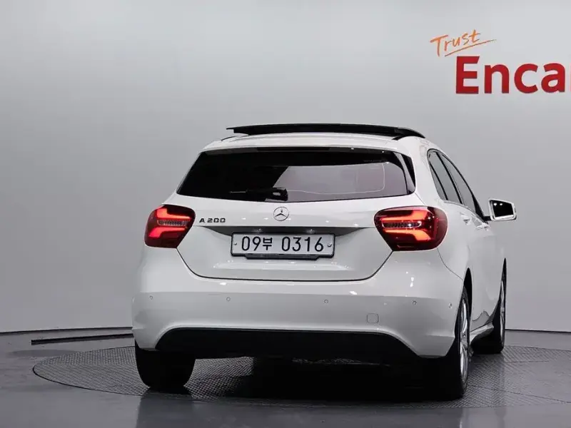2016 Mercedes-Benz A-Класс с пробегом 49 073 км