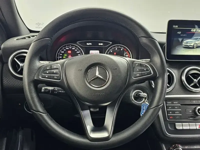 2016 Mercedes-Benz A-Класс с пробегом 49 073 км