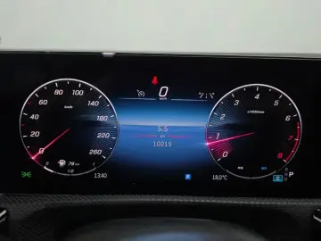2024 Mercedes-Benz A-Класс с пробегом 10 015 км
