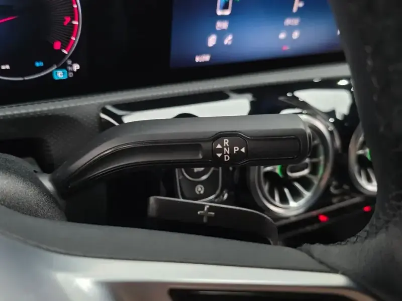 2024 Mercedes-Benz A-Класс с пробегом 10 015 км
