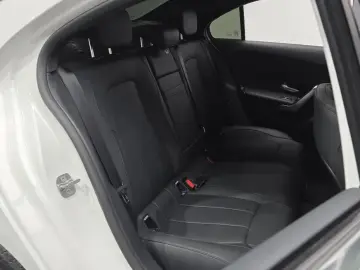 2024 Mercedes-Benz A-Класс с пробегом 10 015 км