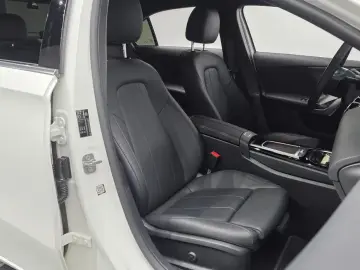 2024 Mercedes-Benz A-Класс с пробегом 10 015 км