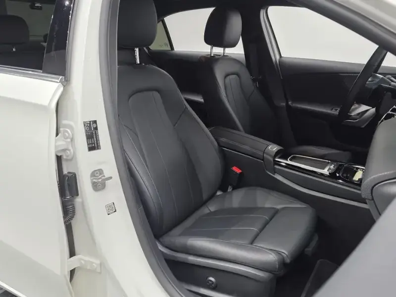 2024 Mercedes-Benz A-Класс с пробегом 10 015 км