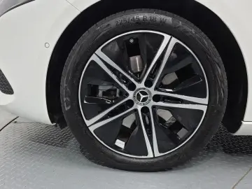 2024 Mercedes-Benz A-Класс с пробегом 10 015 км