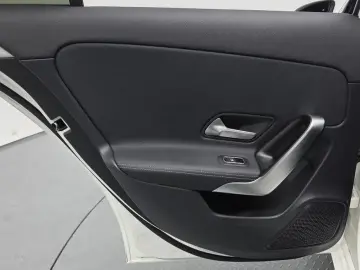 2024 Mercedes-Benz A-Класс с пробегом 10 015 км