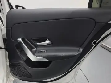 2024 Mercedes-Benz A-Класс с пробегом 10 015 км