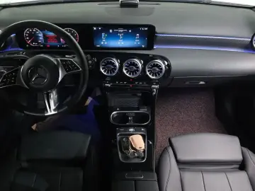 2024 Mercedes-Benz A-Класс с пробегом 14 169 км