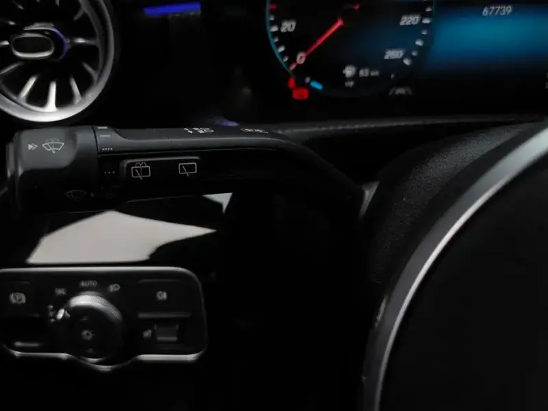 2022 Mercedes-Benz A-Класс с пробегом 67 739 км