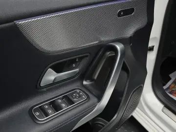 2022 Mercedes-Benz A-Класс с пробегом 67 739 км