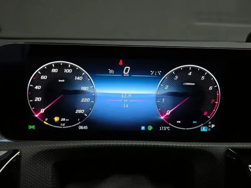 2025 Mercedes-Benz A-Класс с пробегом 14 км