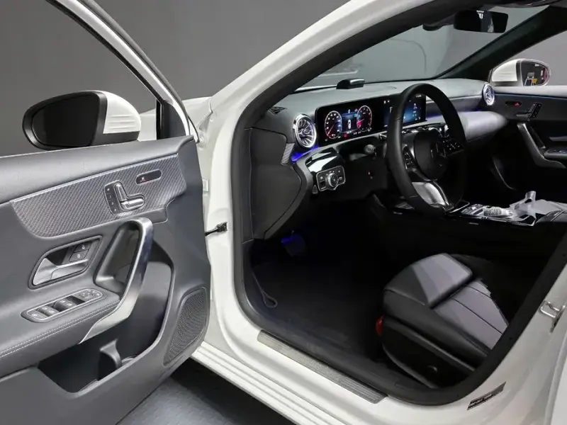 2025 Mercedes-Benz A-Класс с пробегом 14 км