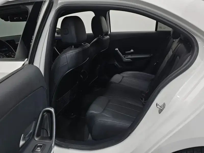 2024 Mercedes-Benz A-Класс с пробегом 13 860 км