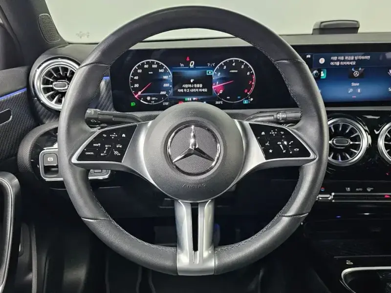 2024 Mercedes-Benz A-Класс с пробегом 13 860 км