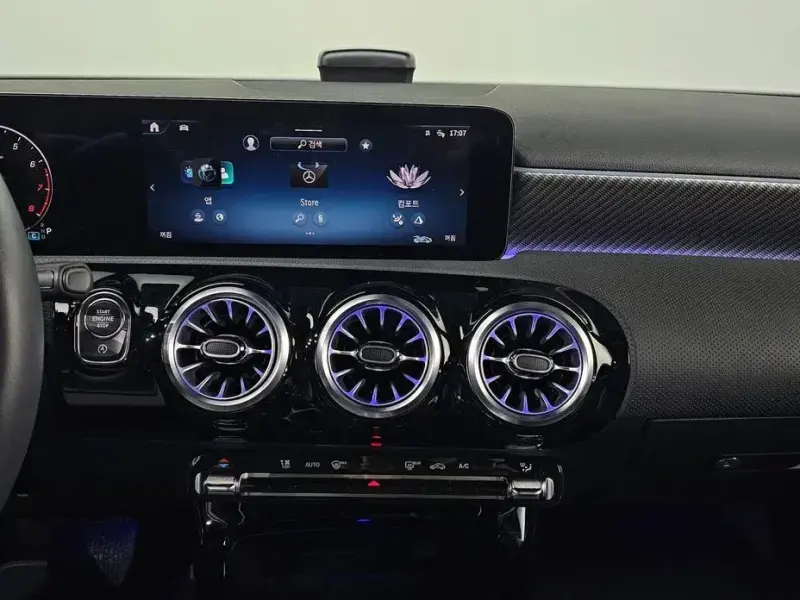 2024 Mercedes-Benz A-Класс с пробегом 13 860 км