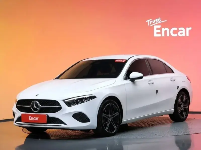 2024 Mercedes-Benz A-Класс с пробегом 30 025 км