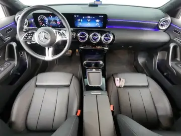 2024 Mercedes-Benz A-Класс с пробегом 30 025 км