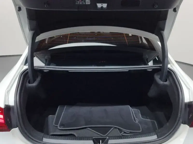 2024 Mercedes-Benz A-Класс с пробегом 30 025 км