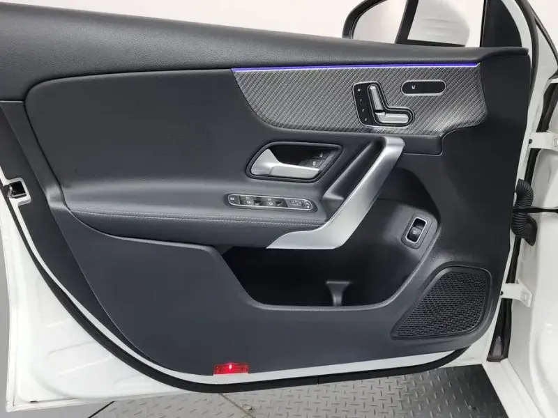 2024 Mercedes-Benz A-Класс с пробегом 30 025 км