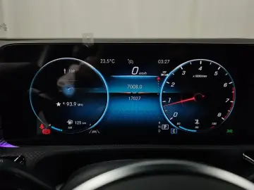 2023 Mercedes-Benz A-Класс с пробегом 17 027 км