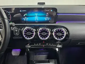 2023 Mercedes-Benz A-Класс с пробегом 17 027 км