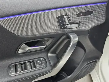 2023 Mercedes-Benz A-Класс с пробегом 17 027 км
