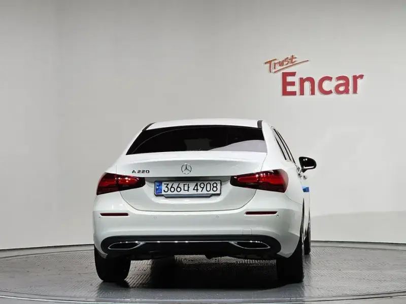 2024 Mercedes-Benz A-Класс с пробегом 11 351 км