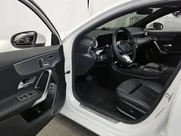 2024 Mercedes-Benz A-Класс с пробегом 11 351 км