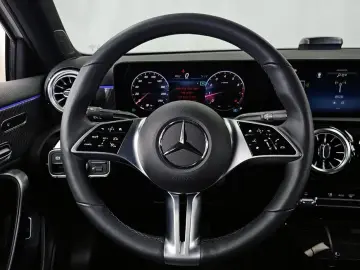 2024 Mercedes-Benz A-Класс с пробегом 11 351 км