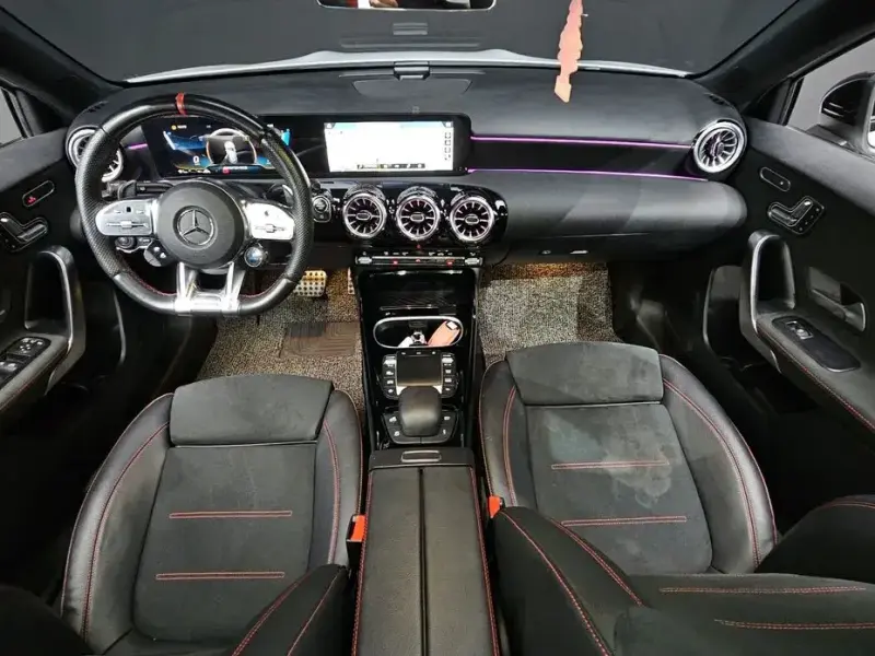 2023 Mercedes-Benz A-Класс с пробегом 21 161 км