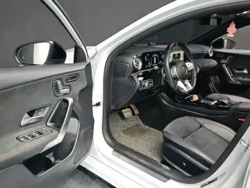 2023 Mercedes-Benz A-Класс с пробегом 21 161 км