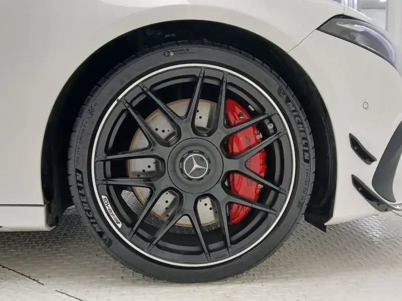 2025 Mercedes-Benz A-Класс с пробегом 821 км