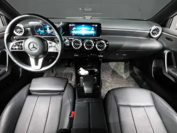 2022 Mercedes-Benz A-Класс с пробегом 25 461 км