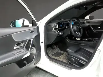 2022 Mercedes-Benz A-Класс с пробегом 25 461 км
