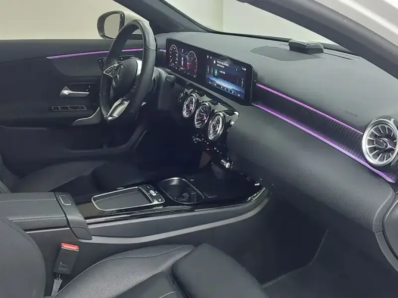 2024 Mercedes-Benz A-Класс с пробегом 14 238 км